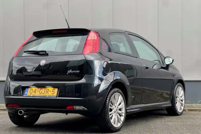 Fiat Grande Punto (2008) thumbnail 4
