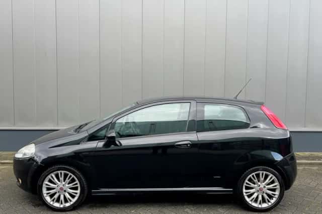 Fiat Grande Punto (2008) thumbnail 5