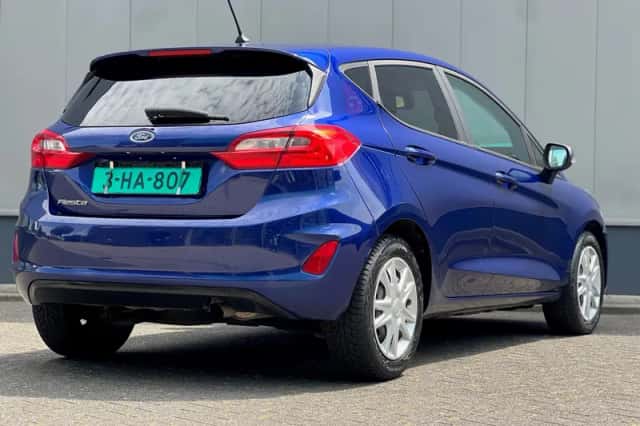 Ford Fiesta (2017) thumbnail 3
