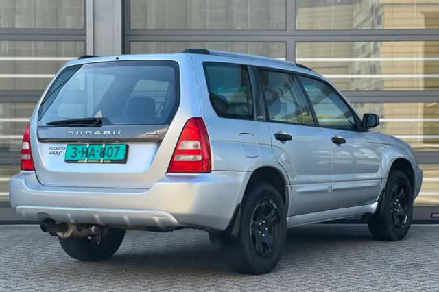 Subaru Forester (2004) thumbnail 4