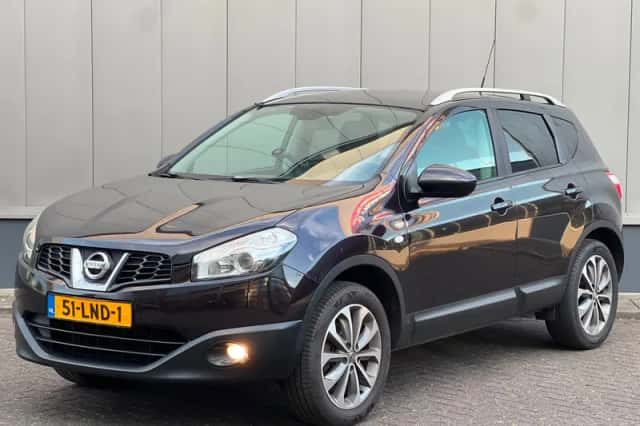 Nissan Qashqai (2010) thumbnail 1