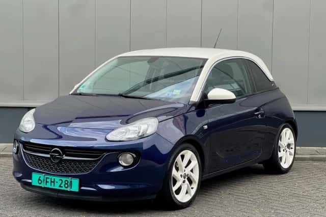 Opel Adam (2016) thumbnail 2