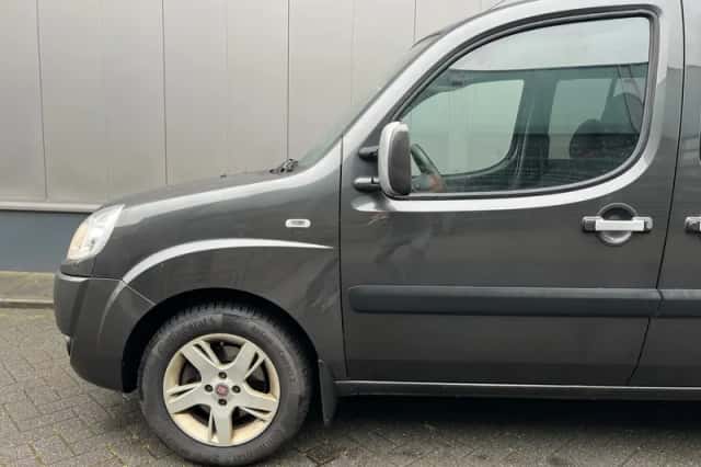 Fiat Doblò (2008) thumbnail 6