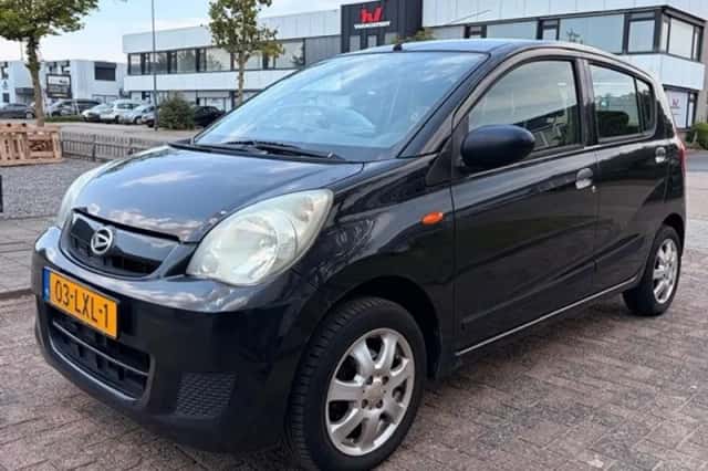 Daihatsu Cuore (2010) thumbnail 1