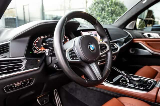 BMW X7 (2019) thumbnail 6