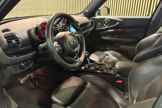 MINI Clubman (2017) thumbnail 4