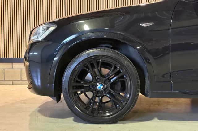 BMW X4 (2016) thumbnail 6