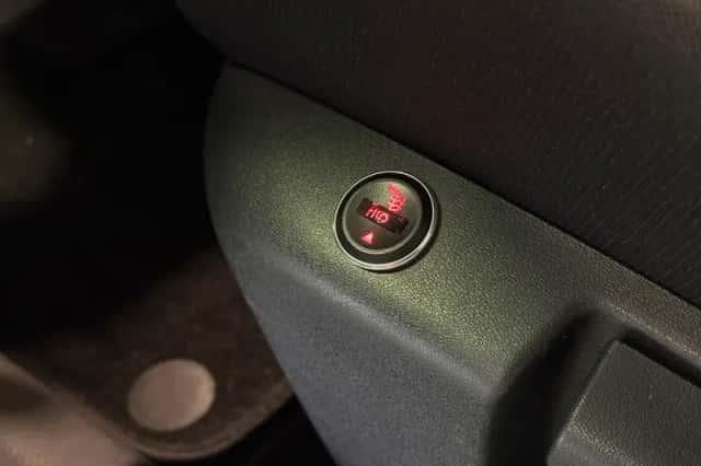Nissan Qashqai (2021) thumbnail 4