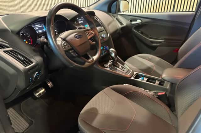 Ford Focus (2017) thumbnail 3