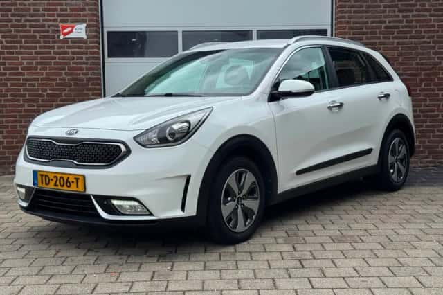 Kia Niro (2018) thumbnail 1