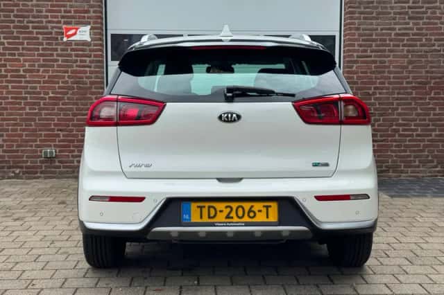 Kia Niro (2018) thumbnail 5