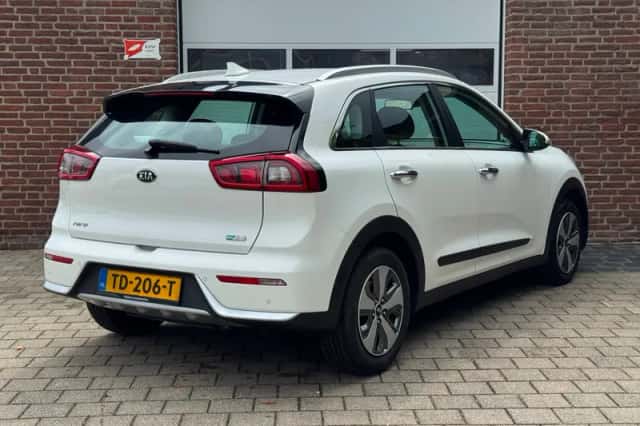 Kia Niro (2018) thumbnail 6