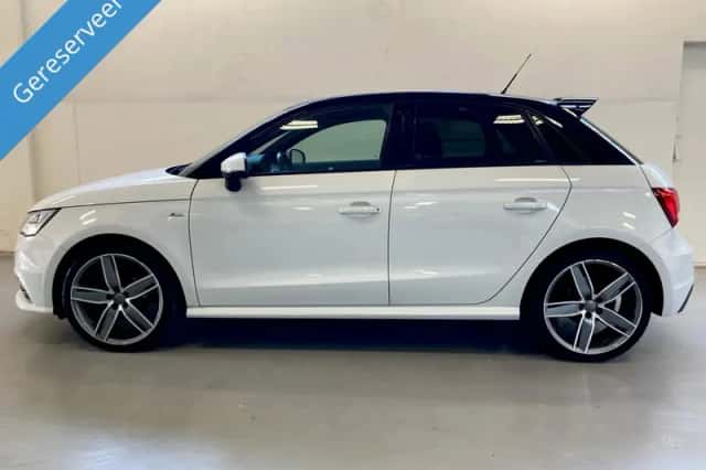 Audi A1 (2016) thumbnail 2