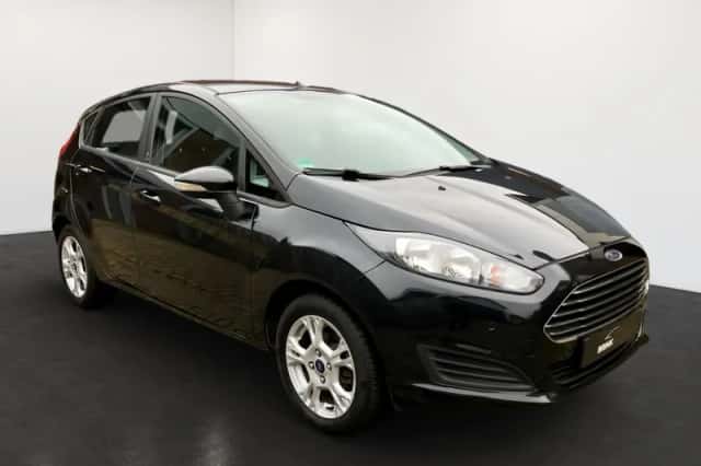 Ford Fiesta (2013) thumbnail 2