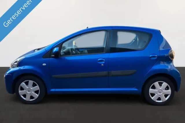Toyota Aygo (2011) thumbnail 6