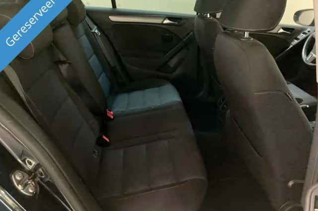 Volkswagen Golf (2011) thumbnail 6