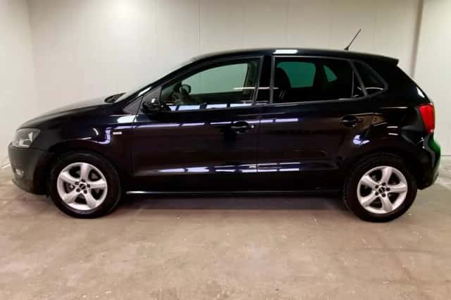 Volkswagen Polo (2013) thumbnail 2