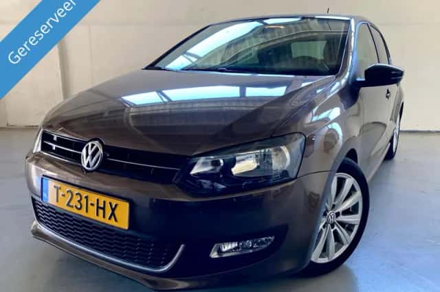 Volkswagen Polo (2011) thumbnail 1
