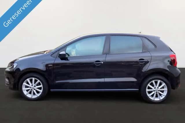 Volkswagen Polo (2015) thumbnail 6