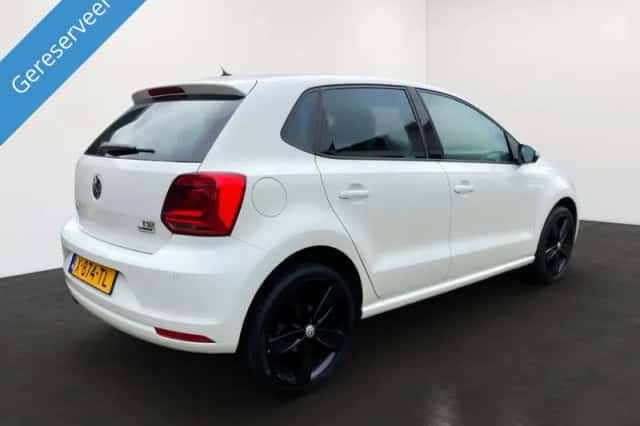 Volkswagen Polo (2014) thumbnail 4