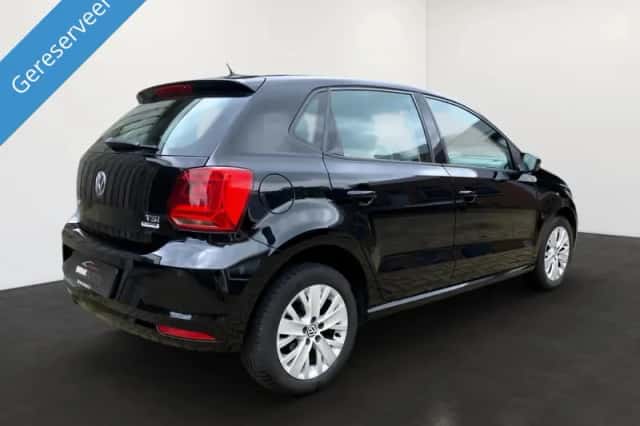 Volkswagen Polo (2015) thumbnail 4
