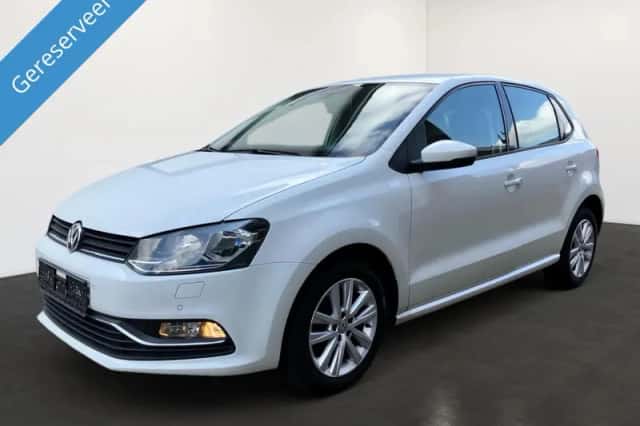 Volkswagen Polo (2016) thumbnail 1