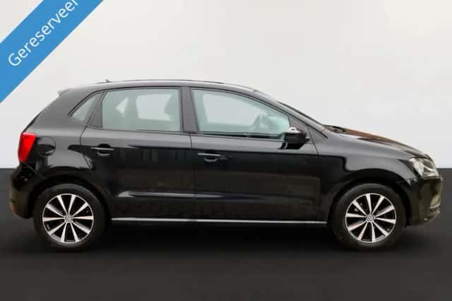 Volkswagen Polo (2017) thumbnail 2