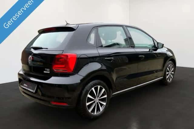 Volkswagen Polo (2017) thumbnail 3