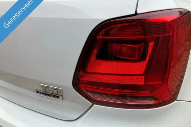 Volkswagen Polo (2016) thumbnail 6
