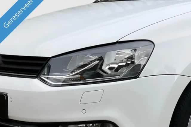 Volkswagen Polo (2015) thumbnail 6
