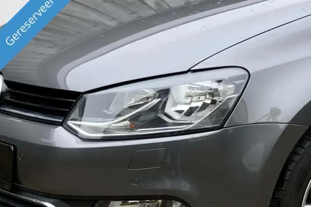 Volkswagen Polo (2016) thumbnail 6