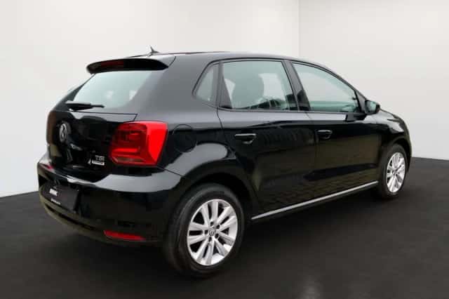 Volkswagen Polo (2016) thumbnail 4