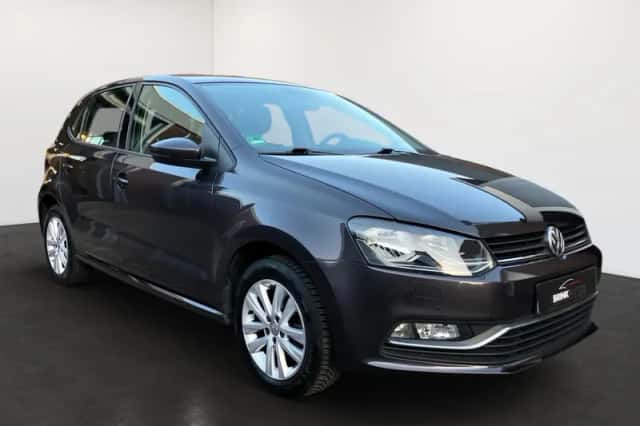 Volkswagen Polo (2017) thumbnail 2