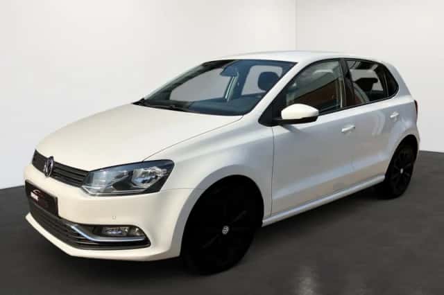 Volkswagen Polo (2015) thumbnail 1