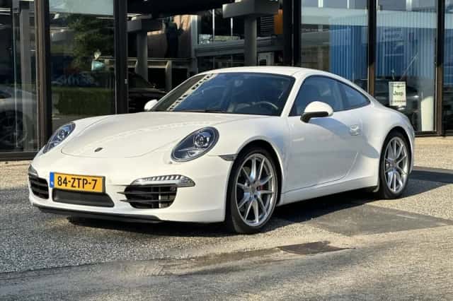 Porsche 911 (2012) thumbnail 3