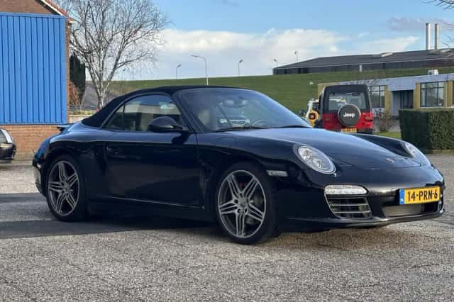 Porsche 911 (2009) thumbnail 5
