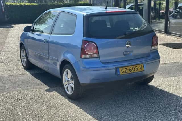 Volkswagen Polo (2006) thumbnail 6