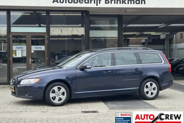Volvo V70 (2010) thumbnail 2
