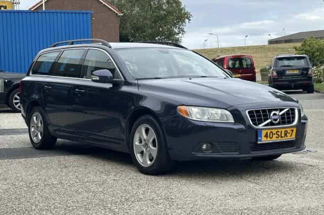 Volvo V70 (2010) thumbnail 4