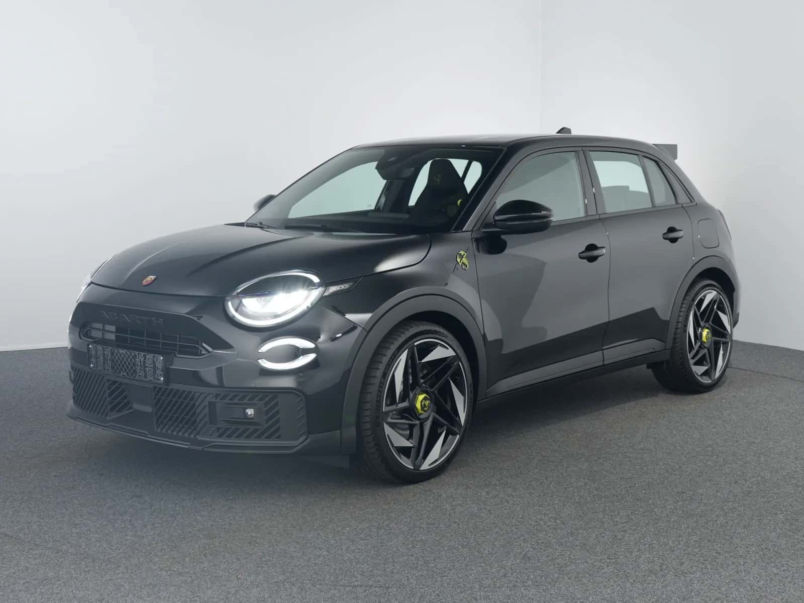 Abarth 600e (2025) — foto 1