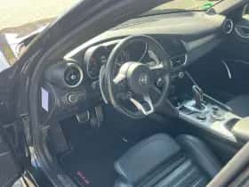 Alfa Romeo Giulia (2022) thumbnail 6