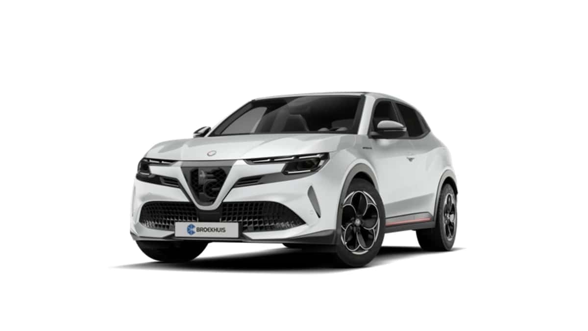 Alfa Romeo Junior (2026) — foto 1