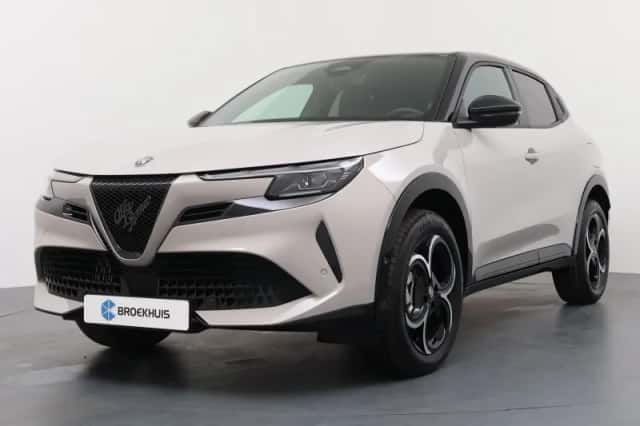 Alfa Romeo Junior (2026) thumbnail 1