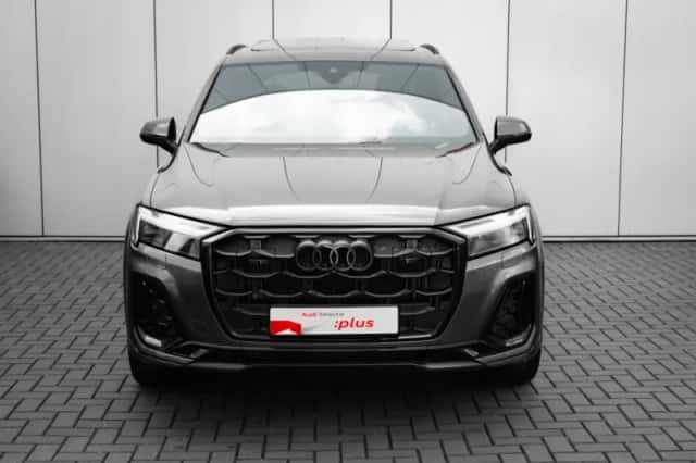 Audi Q7 (2025) thumbnail 3