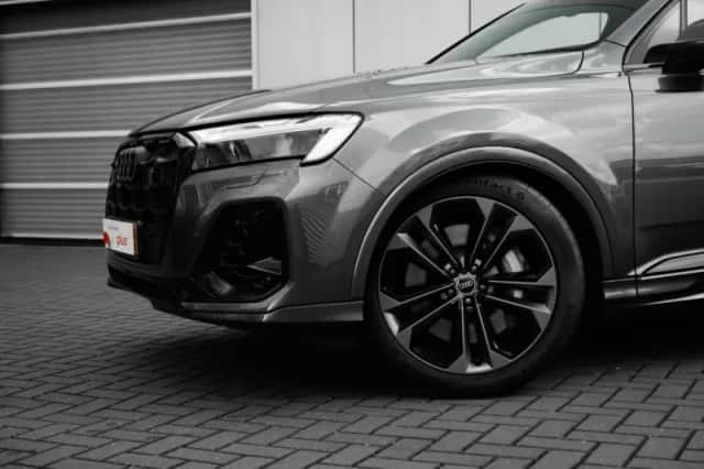 Audi Q7 (2025) thumbnail 6
