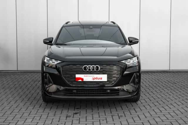 Audi Q4 e-tron (2025) thumbnail 3