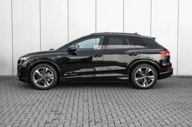 Audi Q4 e-tron (2025) thumbnail 5