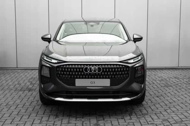 Audi Q3 (2026) thumbnail 3