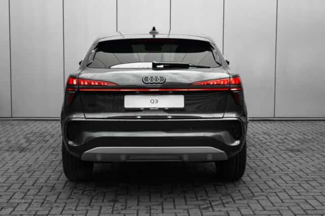 Audi Q3 (2026) thumbnail 4