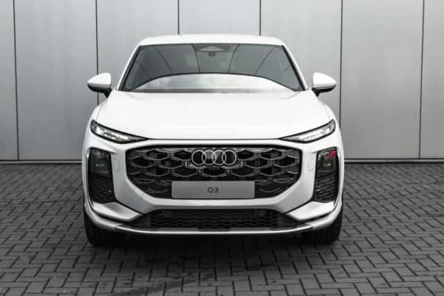 Audi Q3 (2026) thumbnail 3
